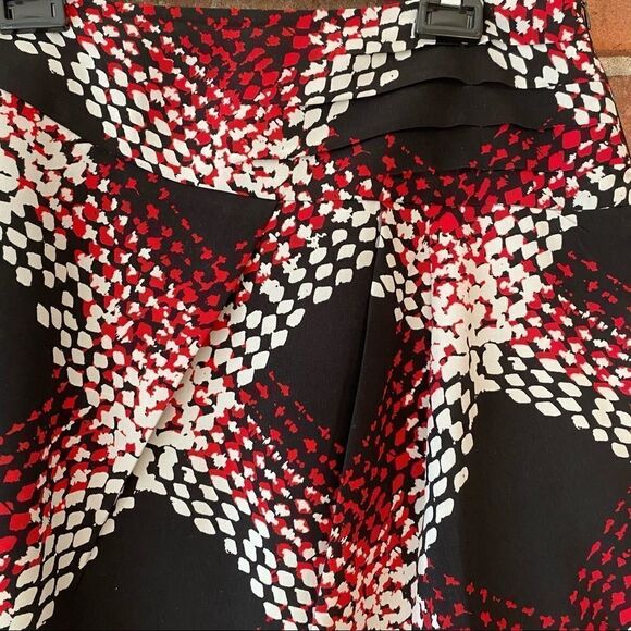 Worthington Red, White, & Black Patterned Lined Pencil Skirt with Abstract Waist - Picture 2 of 10